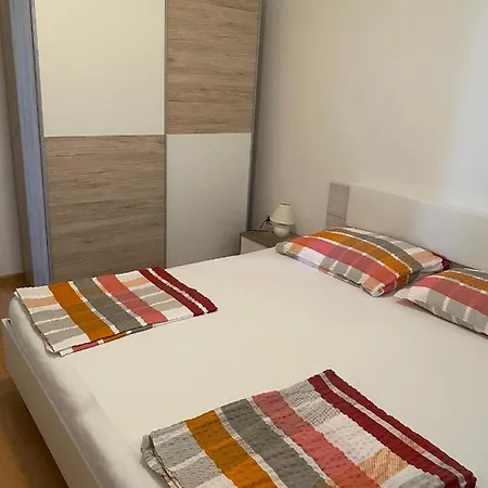 Ban Apartment
